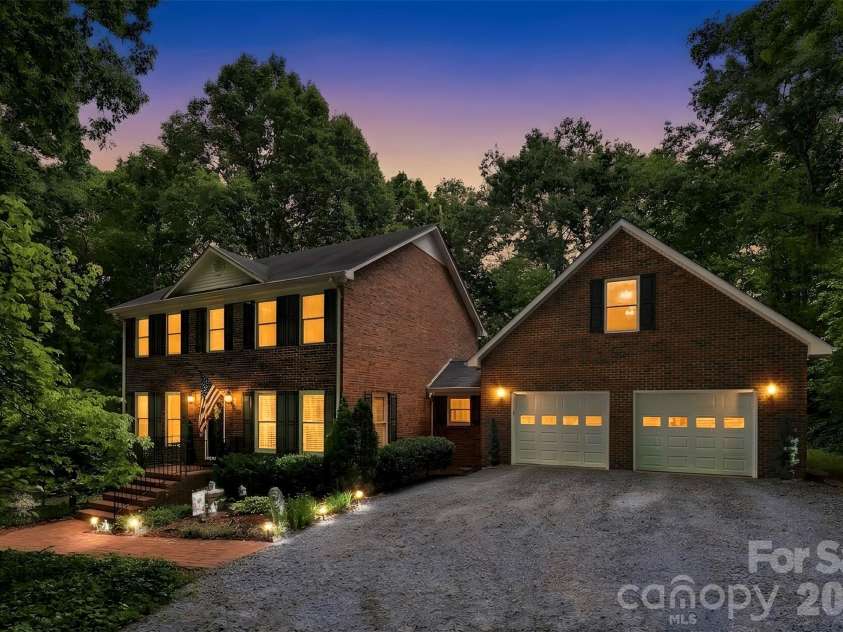 6366 Green Oak Drive, Stanfield, NC 28163.  MLS# CAR4397887, YatesRealty ID 36186. 