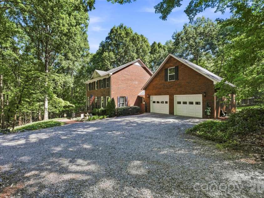 6366 Green Oak Drive, Stanfield, NC 28163.  MLS# CAR4397887, YatesRealty ID 36186. 