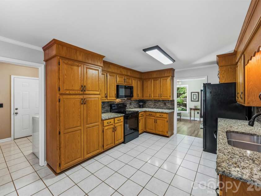 6366 Green Oak Drive, Stanfield, NC 28163.  MLS# CAR4397887, YatesRealty ID 36186. 