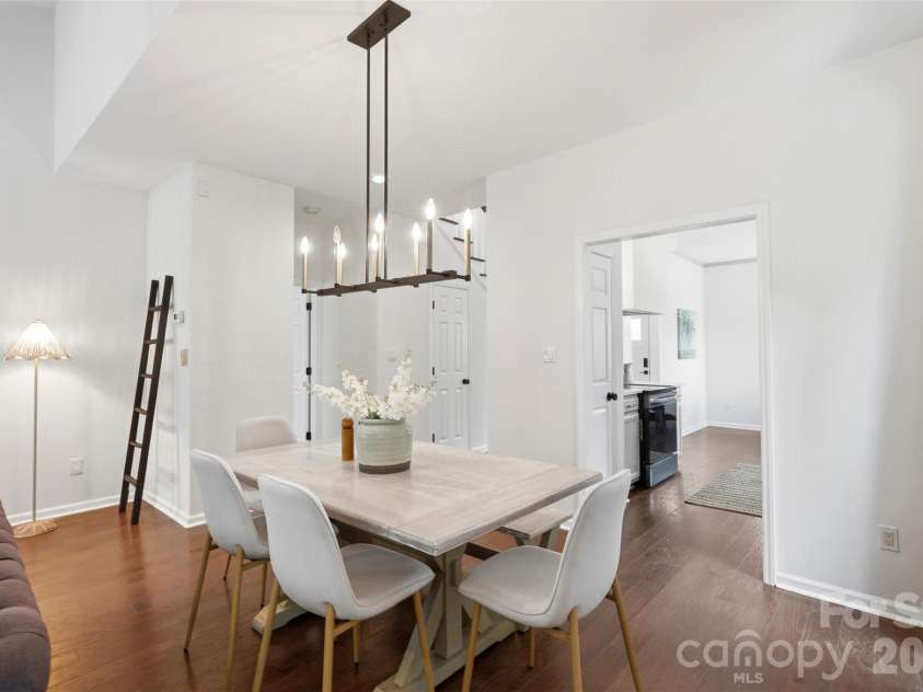 2552 Middlebridge Lane, Charlotte, NC 28270.  MLS# CAR4399618, YatesRealty ID 36187. 