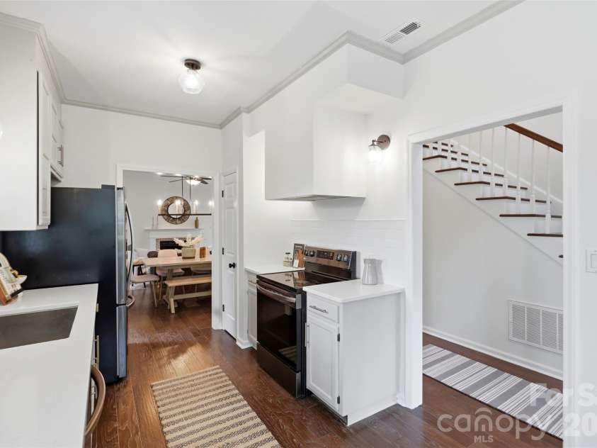 2552 Middlebridge Lane, Charlotte, NC 28270.  MLS# CAR4399618, YatesRealty ID 36187. 