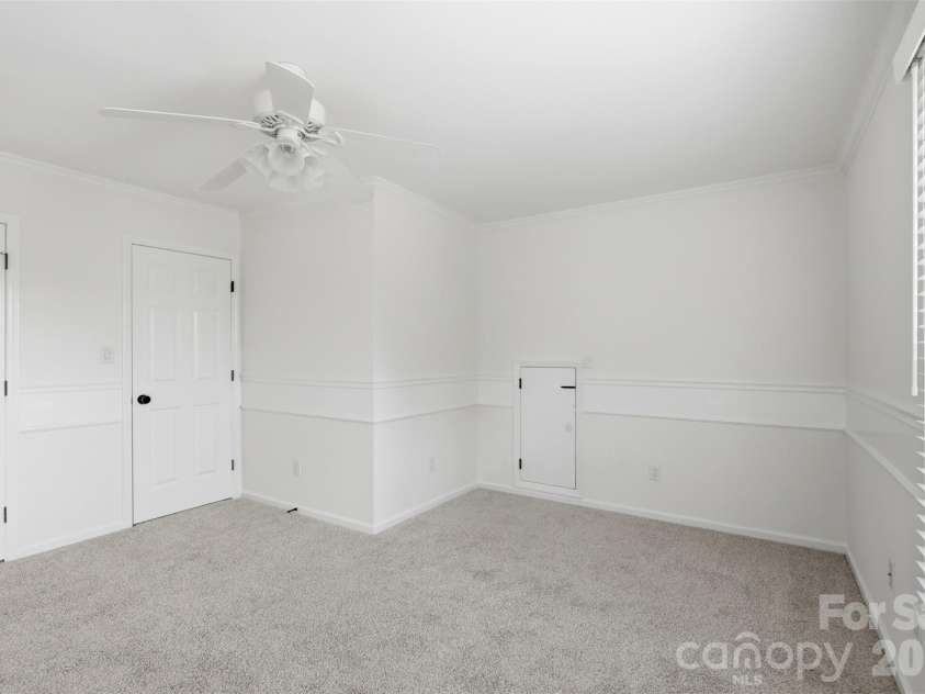 2552 Middlebridge Lane, Charlotte, NC 28270.  MLS# CAR4399618, YatesRealty ID 36187. 