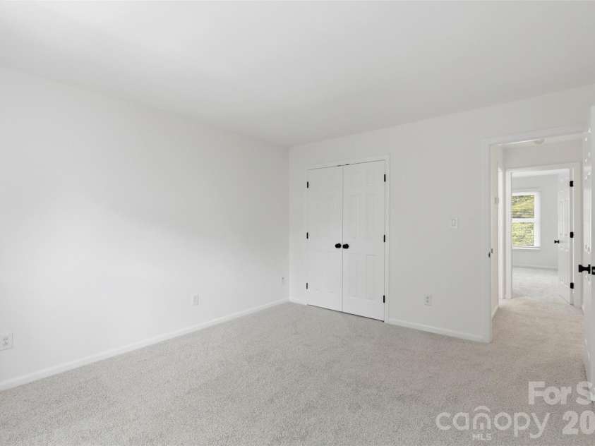 2552 Middlebridge Lane, Charlotte, NC 28270.  MLS# CAR4399618, YatesRealty ID 36187. 