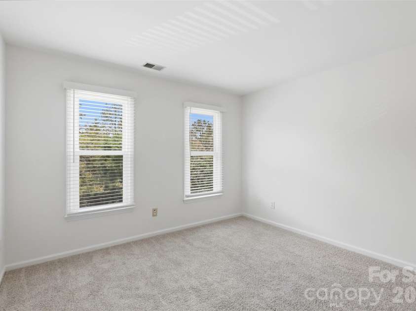 2552 Middlebridge Lane, Charlotte, NC 28270.  MLS# CAR4399618, YatesRealty ID 36187. 