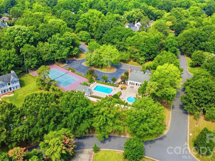 2552 Middlebridge Lane, Charlotte, NC 28270.  MLS# CAR4399618, YatesRealty ID 36187. 