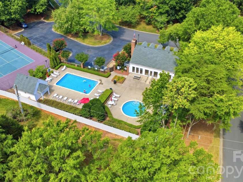 2552 Middlebridge Lane, Charlotte, NC 28270.  MLS# CAR4399618, YatesRealty ID 36187. 