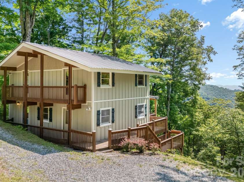 46 Trillium Lane, Mars Hill, NC 28754.  MLS# CAR4399565, YatesRealty ID 36188. 