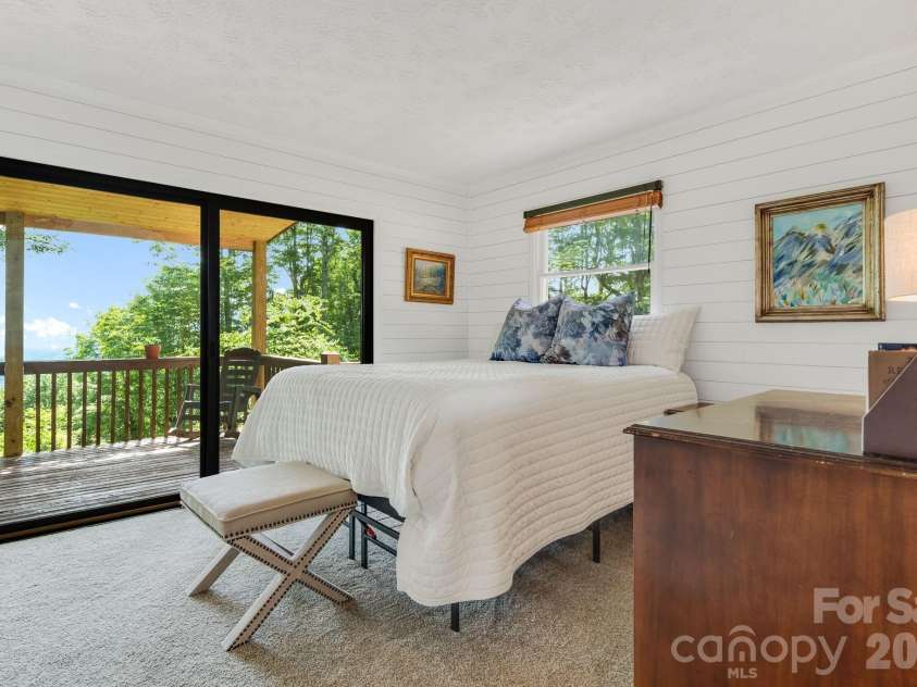 46 Trillium Lane, Mars Hill, NC 28754.  MLS# CAR4399565, YatesRealty ID 36188. Primary bedroom on the main level.