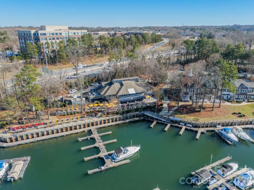 306 Northwest Drive, Davidson, NC 28036.  MLS# CAR4347031, YatesRealty ID 3619. 