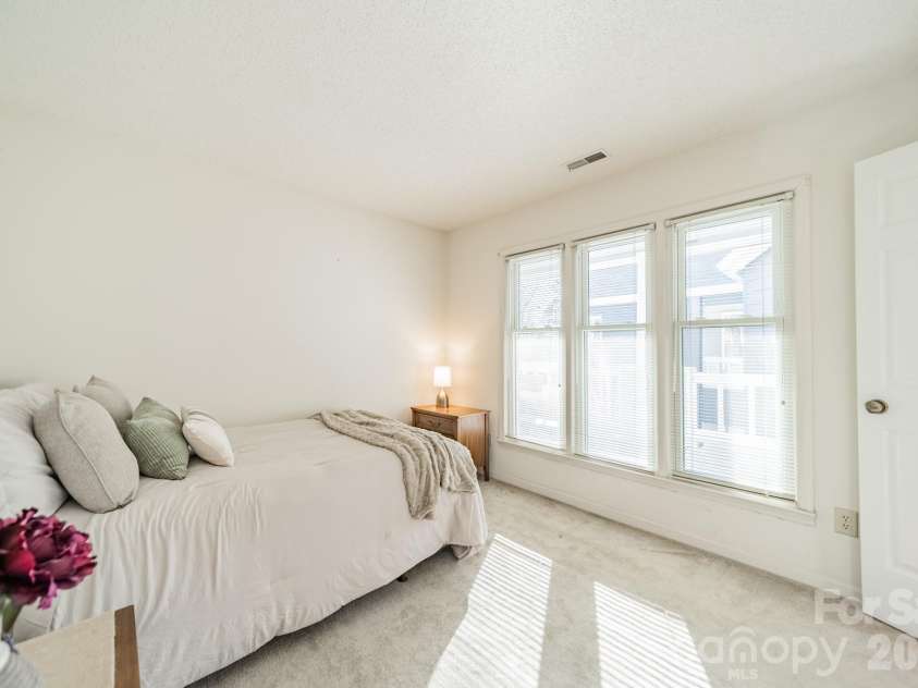 306 Northwest Drive, Davidson, NC 28036.  MLS# CAR4347031, YatesRealty ID 3619. Guest Bedroom