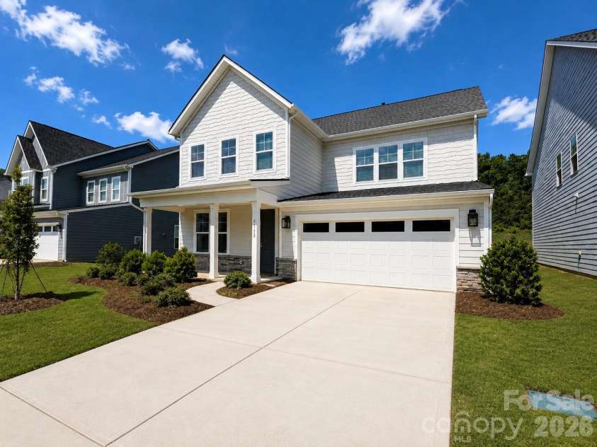 5132 Glenwalk Drive, Charlotte, NC 28269.  MLS# CAR4418710, YatesRealty ID 36191. 