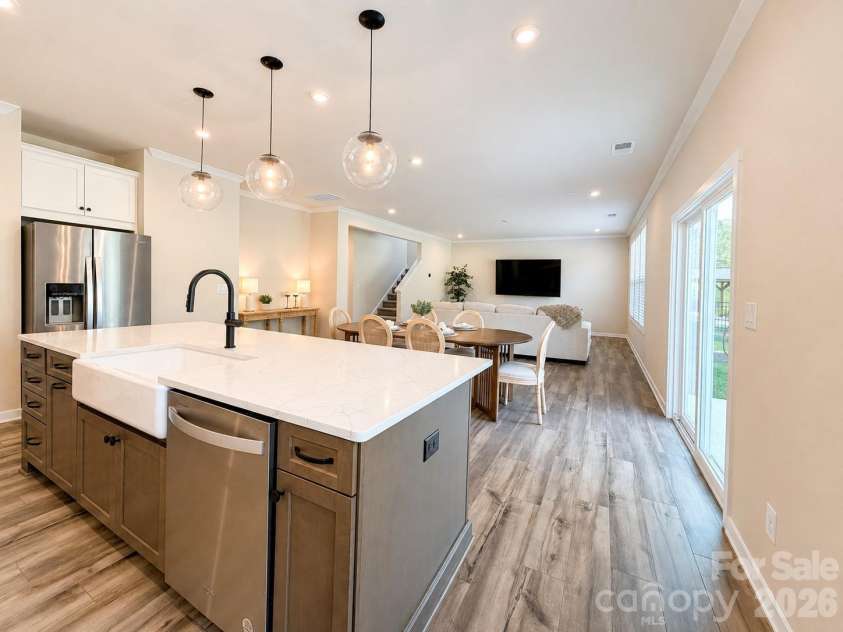 5132 Glenwalk Drive, Charlotte, NC 28269.  MLS# CAR4418710, YatesRealty ID 36191. 