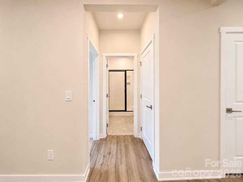 5132 Glenwalk Drive, Charlotte, NC 28269.  MLS# CAR4418710, YatesRealty ID 36191. 