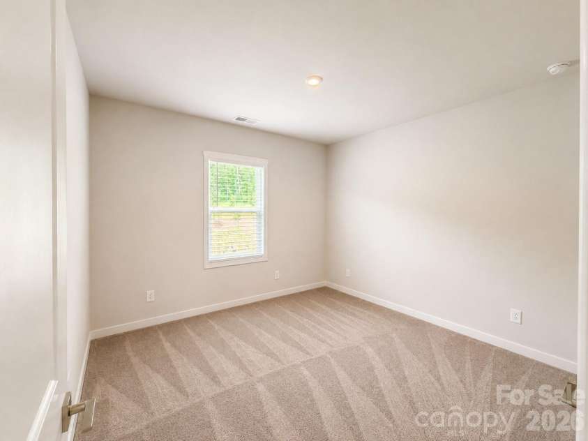 5132 Glenwalk Drive, Charlotte, NC 28269.  MLS# CAR4418710, YatesRealty ID 36191. 