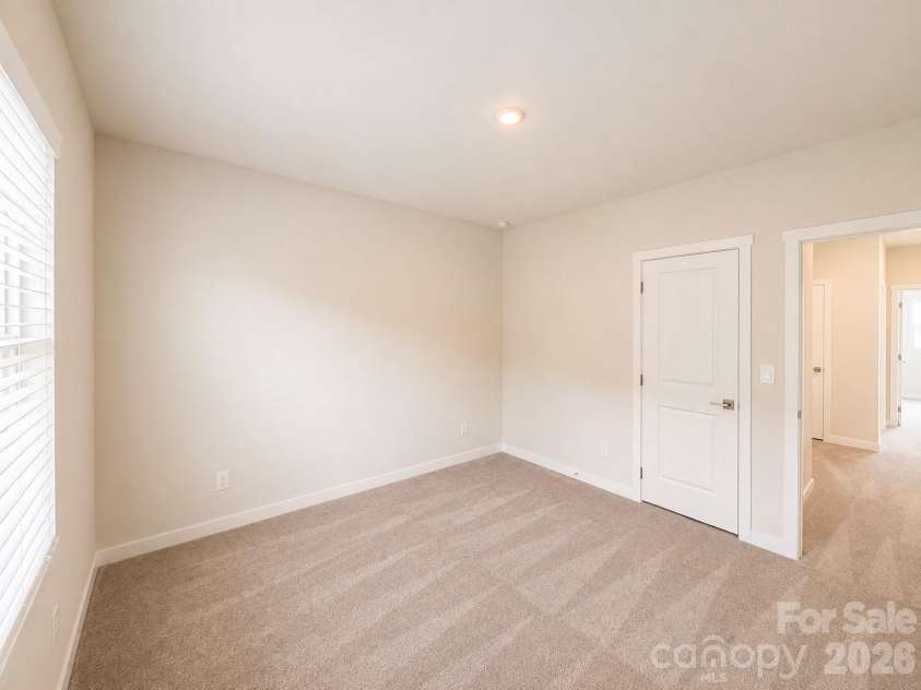 5132 Glenwalk Drive, Charlotte, NC 28269.  MLS# CAR4418710, YatesRealty ID 36191. 