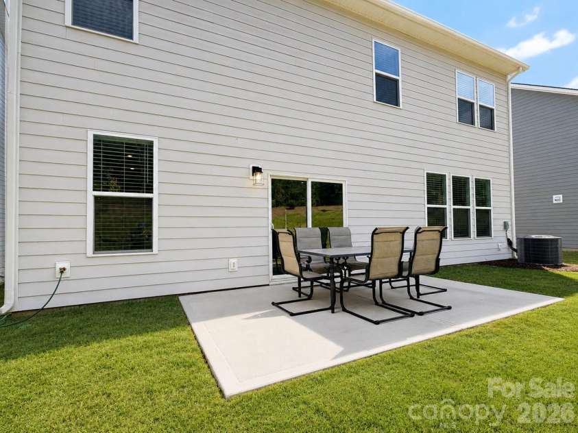 5132 Glenwalk Drive, Charlotte, NC 28269.  MLS# CAR4418710, YatesRealty ID 36191. 