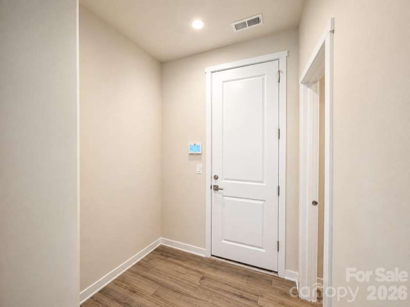 5132 Glenwalk Drive, Charlotte, NC 28269.  MLS# CAR4418710, YatesRealty ID 36191. 