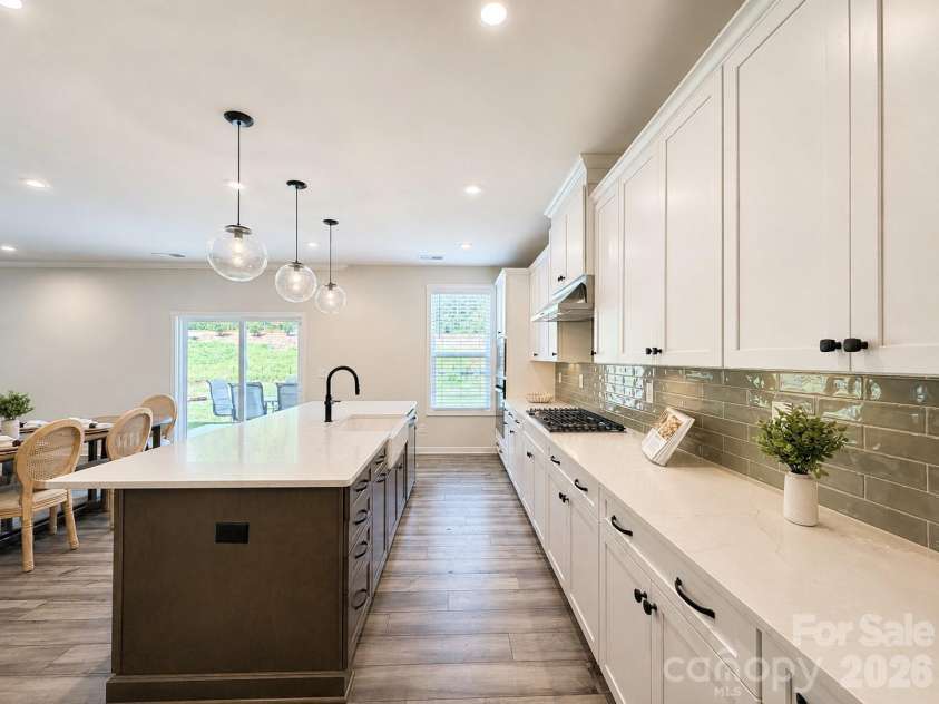 5132 Glenwalk Drive, Charlotte, NC 28269.  MLS# CAR4418710, YatesRealty ID 36191. 