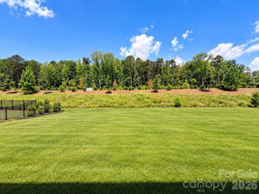 5132 Glenwalk Drive, Charlotte, NC 28269.  MLS# CAR4418710, YatesRealty ID 36191. 