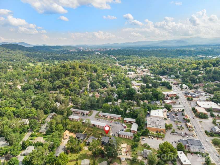 41 Johnson Drive, Asheville, NC 28804.  MLS# CAR4388362, YatesRealty ID 36192. Aerial