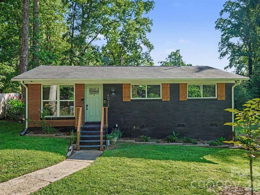 4023 Strangford Avenue, Charlotte, NC 28215.  MLS# CAR4395242, YatesRealty ID 36193. 