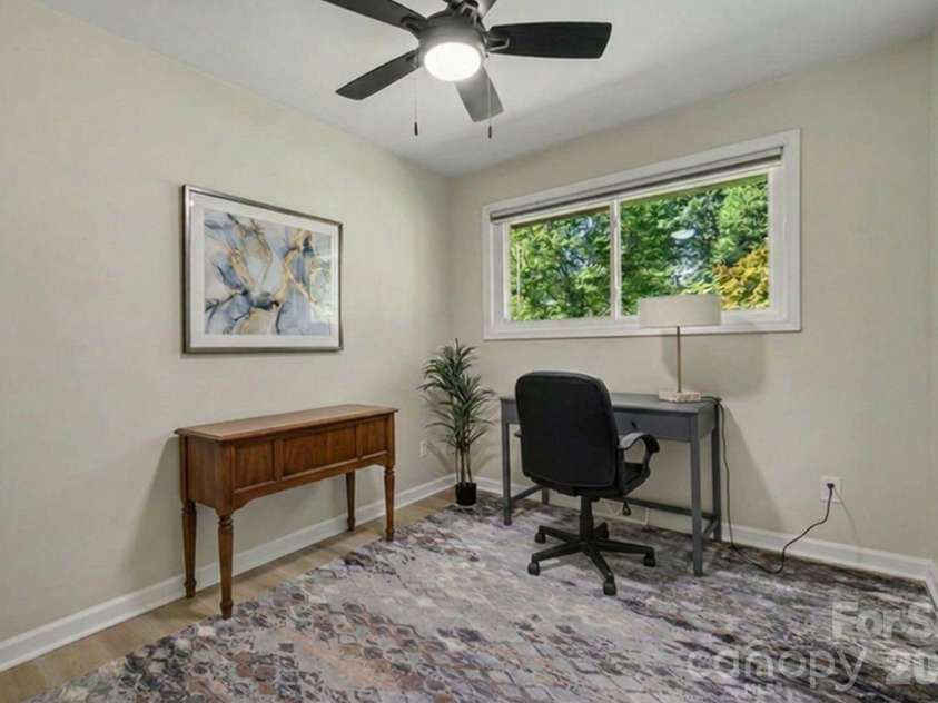 4023 Strangford Avenue, Charlotte, NC 28215.  MLS# CAR4395242, YatesRealty ID 36193. 