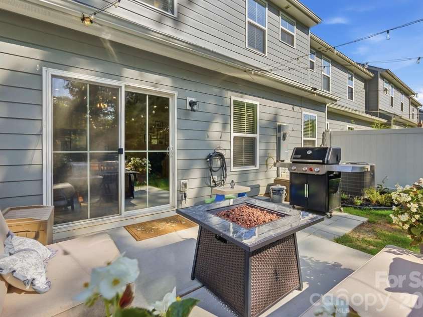6315 Ashton Park Drive, Denver, NC 28037.  MLS# CAR4400268, YatesRealty ID 36194. 
