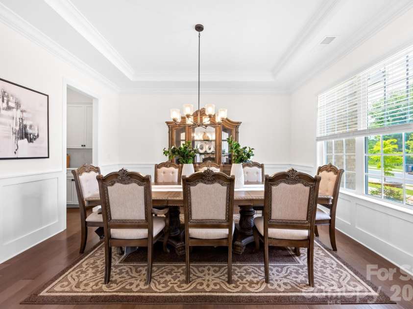809 Brown Creek Drive, Matthews, NC 28104.  MLS# CAR4399736, YatesRealty ID 36195. Formal Dining Room