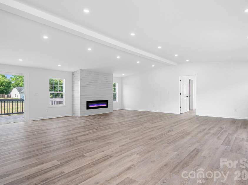 1509 Keystone Drive, Salisbury, NC 28147.  MLS# CAR4402351, YatesRealty ID 36198. 