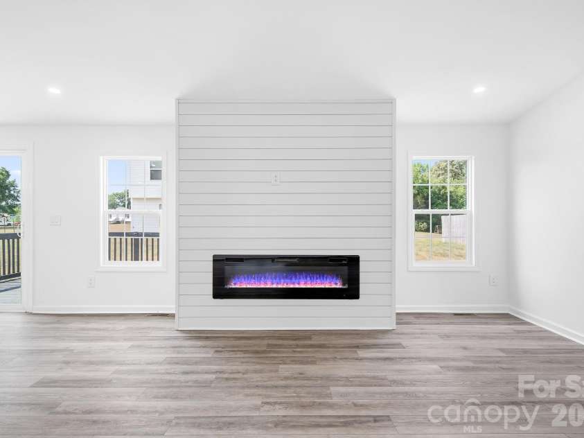1509 Keystone Drive, Salisbury, NC 28147.  MLS# CAR4402351, YatesRealty ID 36198. 