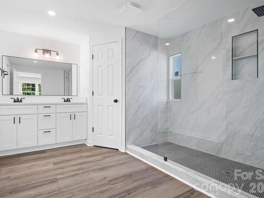 1509 Keystone Drive, Salisbury, NC 28147.  MLS# CAR4402351, YatesRealty ID 36198. 