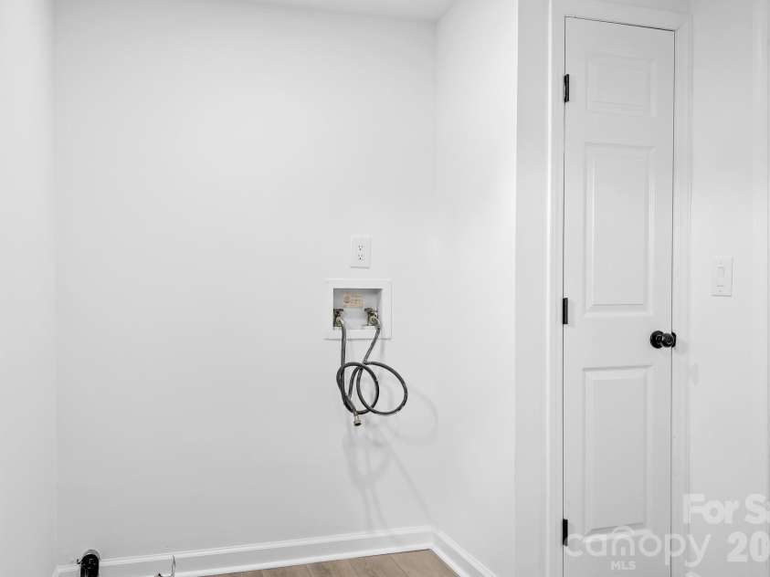 1509 Keystone Drive, Salisbury, NC 28147.  MLS# CAR4402351, YatesRealty ID 36198. 