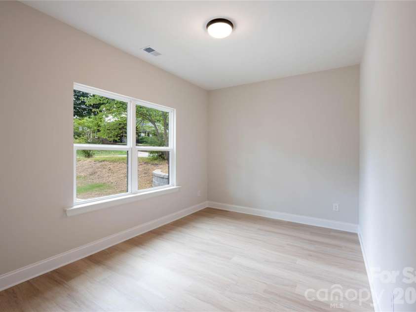 311 Chestnut Street, Stanley, NC 28164.  MLS# CAR4398444, YatesRealty ID 36199. 