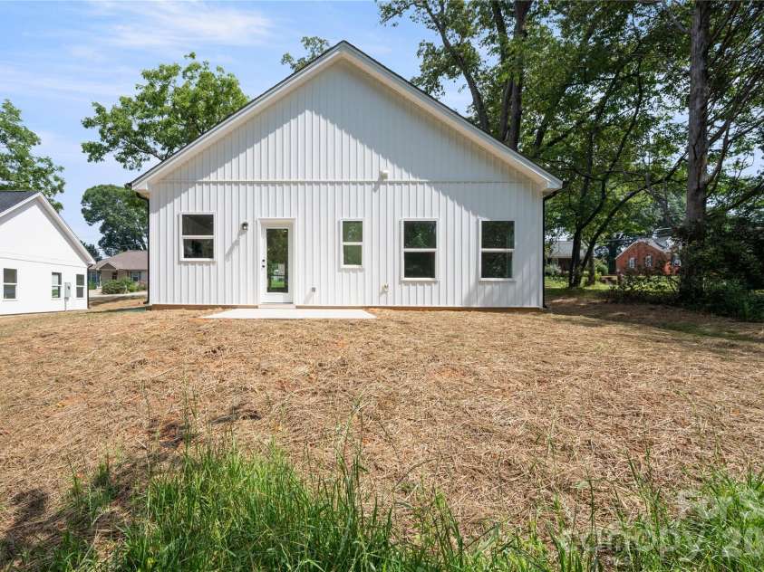 311 Chestnut Street, Stanley, NC 28164.  MLS# CAR4398444, YatesRealty ID 36199. 