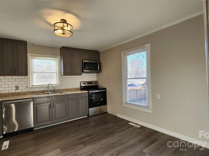 832 Richard Avenue, Kannapolis, NC 28081.  MLS# CAR4213204, YatesRealty ID 362. 