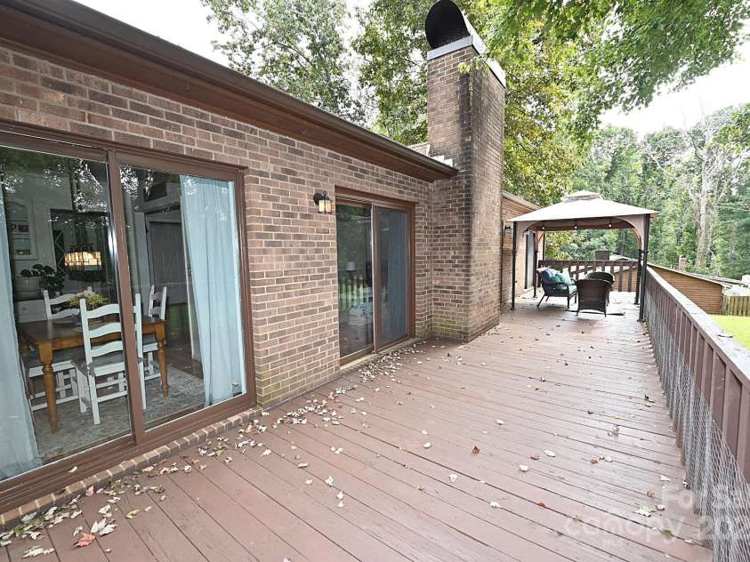 112 Royal Oak Court, Lenoir, NC 28645.  MLS# CAR4302969, YatesRealty ID 3620. 