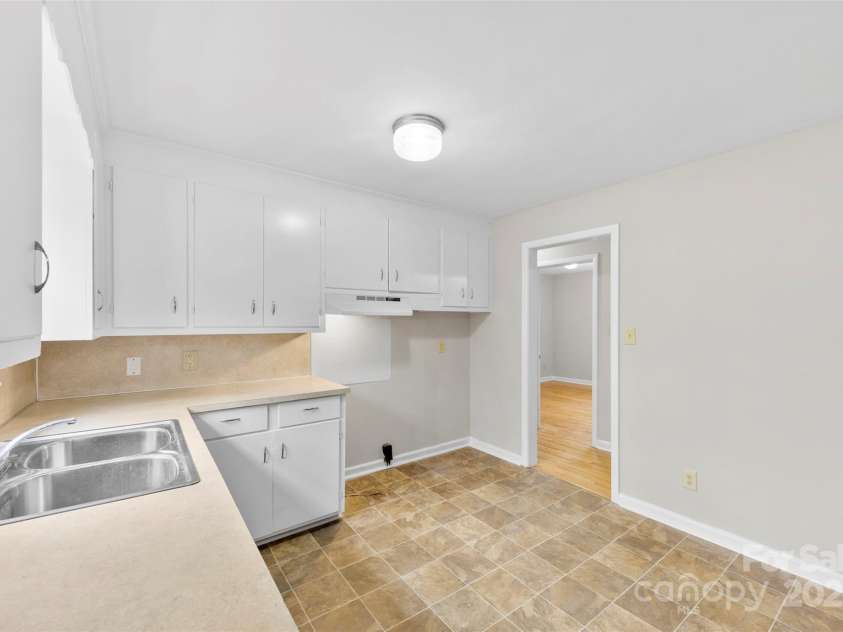 746 Vale Street, Shelby, NC 28150.  MLS# CAR4327305, YatesRealty ID 3620. 