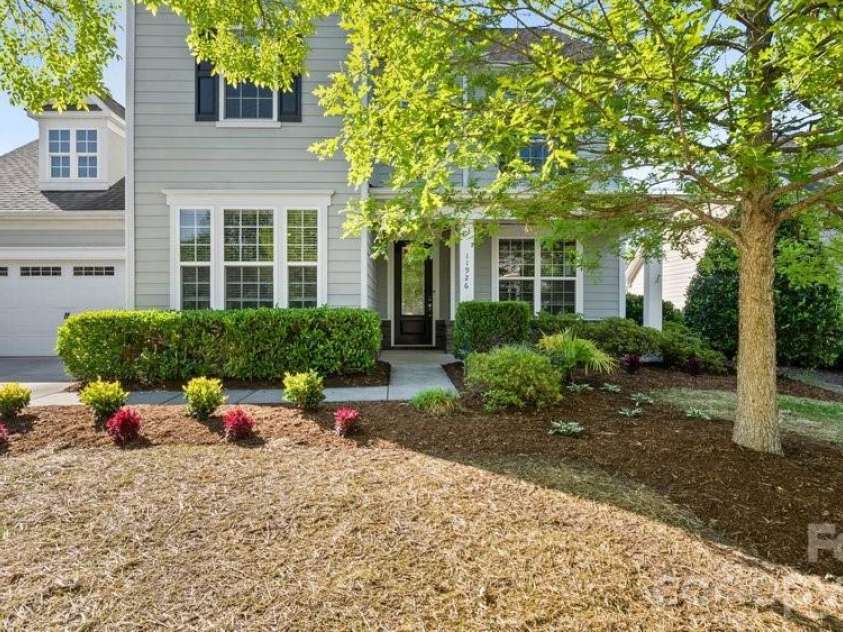 11926 Grey Partridge Drive, Charlotte, NC 28278.  MLS# CAR4381205, YatesRealty ID 36204. 