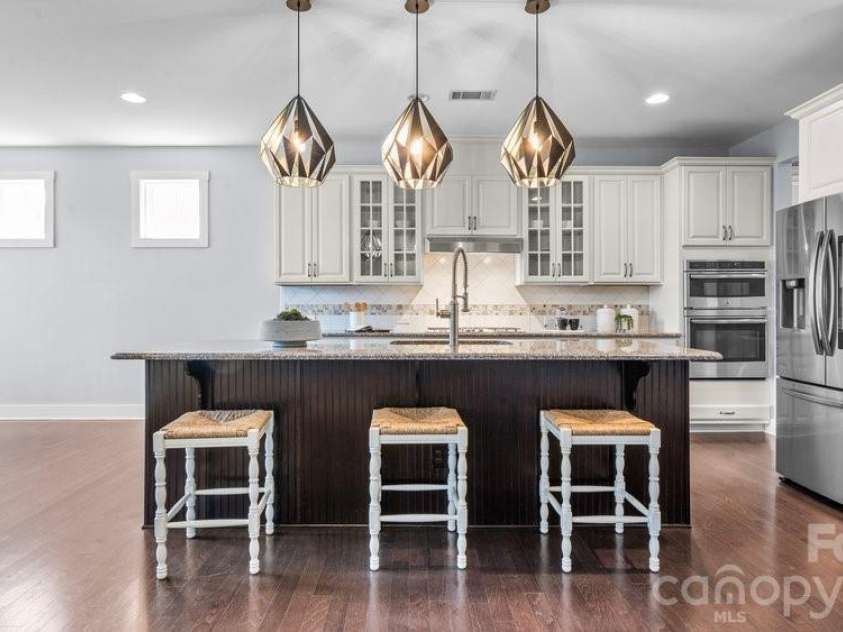 11926 Grey Partridge Drive, Charlotte, NC 28278.  MLS# CAR4381205, YatesRealty ID 36204. 