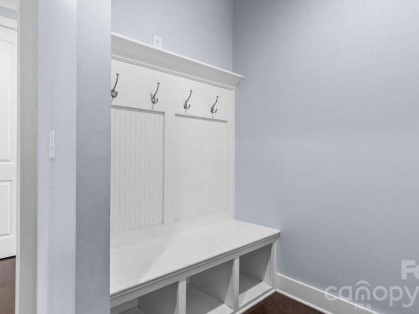 11926 Grey Partridge Drive, Charlotte, NC 28278.  MLS# CAR4381205, YatesRealty ID 36204. 