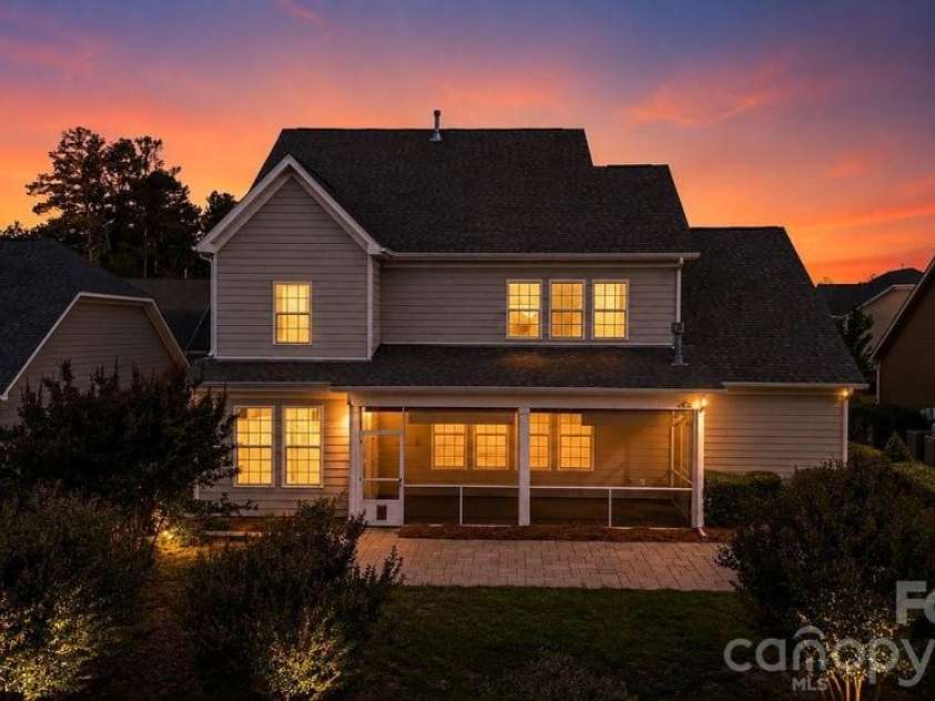 11926 Grey Partridge Drive, Charlotte, NC 28278.  MLS# CAR4381205, YatesRealty ID 36204. 