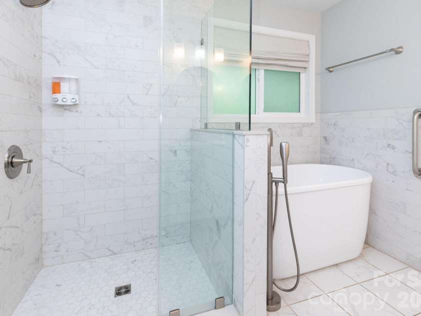 215 Butternut Lane, Leicester, NC 28748.  MLS# CAR4382382, YatesRealty ID 36205. Primary Bathroom