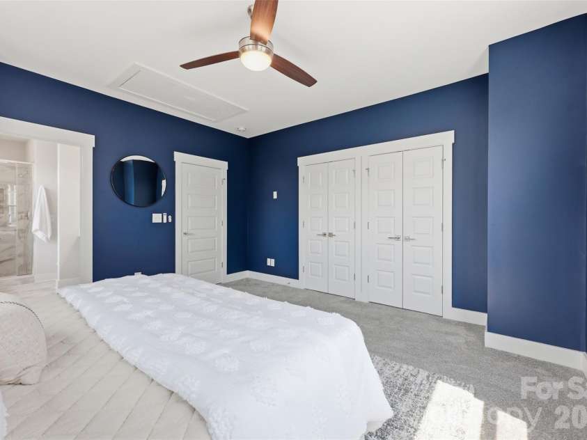 2148 Electric Lane, Charlotte, NC 28205.  MLS# CAR4380019, YatesRealty ID 36206. 