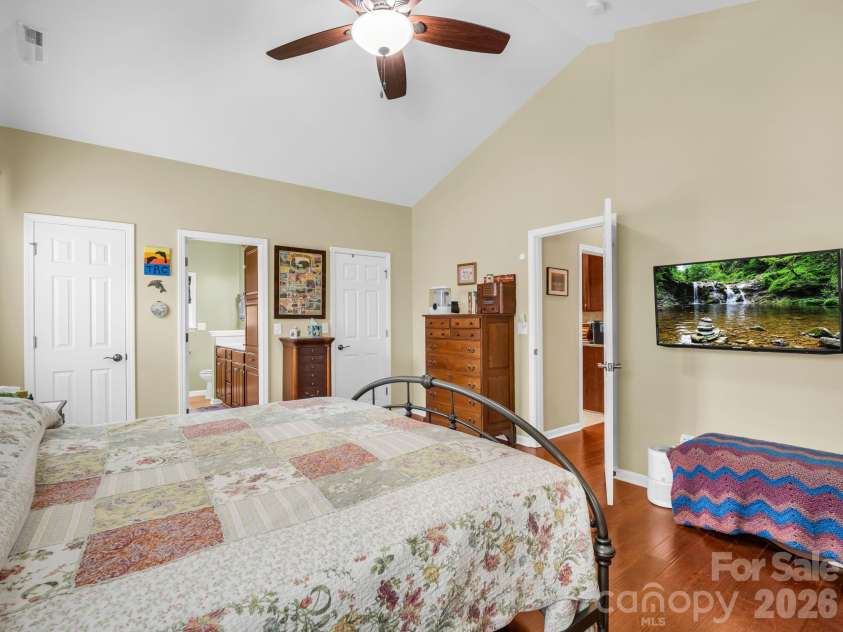 74 Foxtail Court, Hendersonville, NC 28792.  MLS# CAR4388873, YatesRealty ID 36207. 