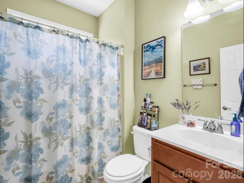74 Foxtail Court, Hendersonville, NC 28792.  MLS# CAR4388873, YatesRealty ID 36207. 