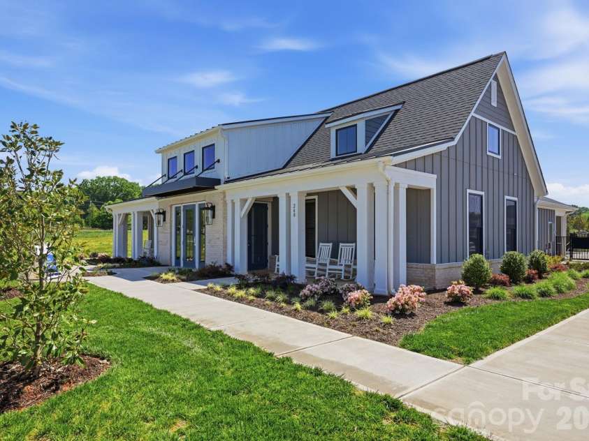 127 Lake Cove Way, Mooresville, NC 28115.  MLS# CAR4389963, YatesRealty ID 36208. The Courtyards at Lake Davidson Clubhouse