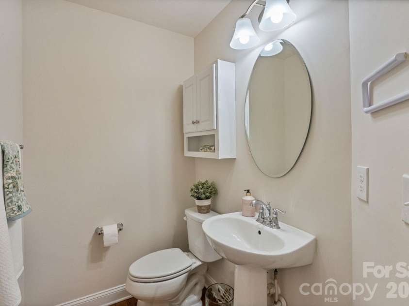 237 Ashmore Circle, Troutman, NC 28166.  MLS# CAR4391360, YatesRealty ID 36209. 