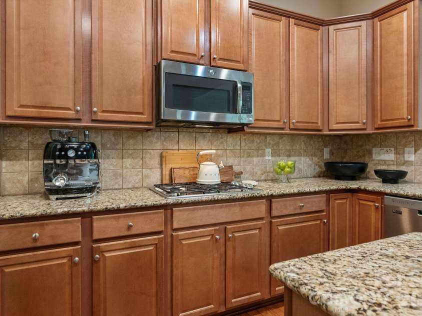 237 Ashmore Circle, Troutman, NC 28166.  MLS# CAR4391360, YatesRealty ID 36209. 
