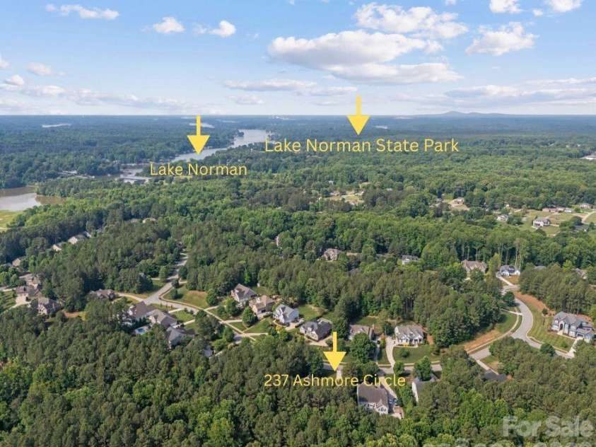 237 Ashmore Circle, Troutman, NC 28166.  MLS# CAR4391360, YatesRealty ID 36209. 