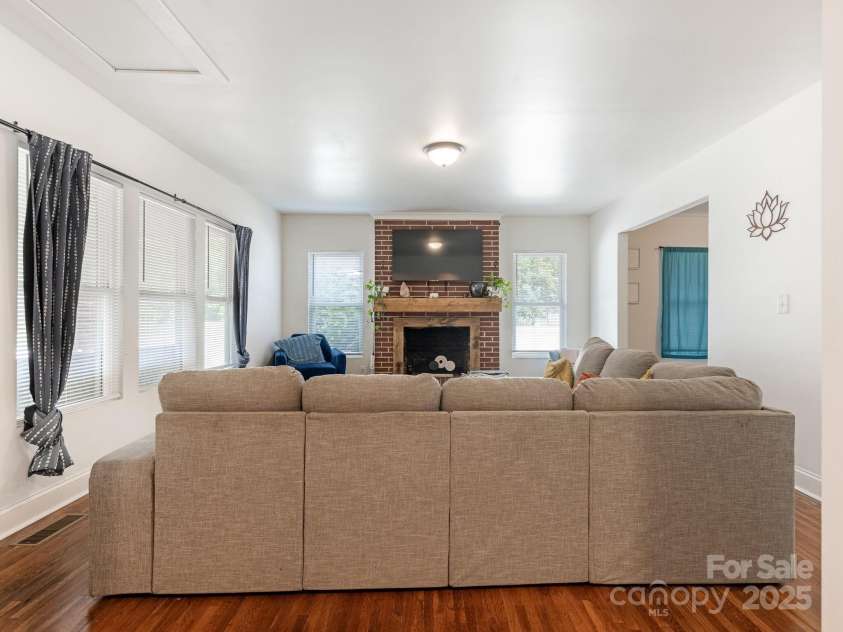 1102 Lane Street, Kannapolis, NC 28083.  MLS# CAR4275182, YatesRealty ID 3621. 